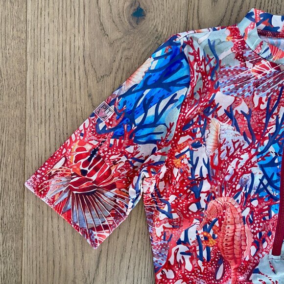 Pitaya Philadelphia Short Sleeve Swimsuit - Picture 9 of 13